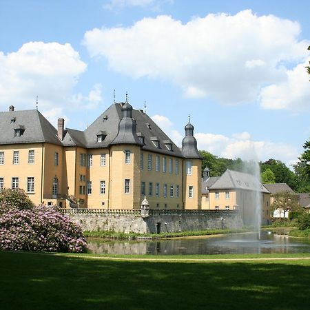 Hotel Schloss Dyck Jüchen 外观 照片