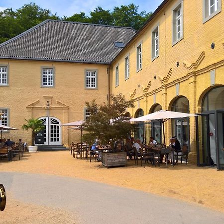 Hotel Schloss Dyck Jüchen 外观 照片