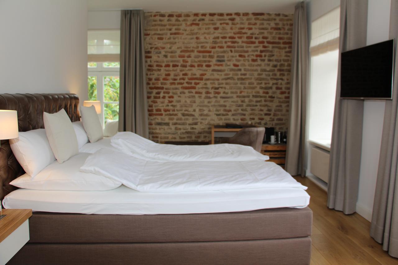 Hotel Schloss Dyck Jüchen 外观 照片