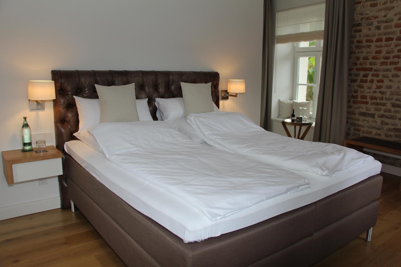 Hotel Schloss Dyck Jüchen 外观 照片